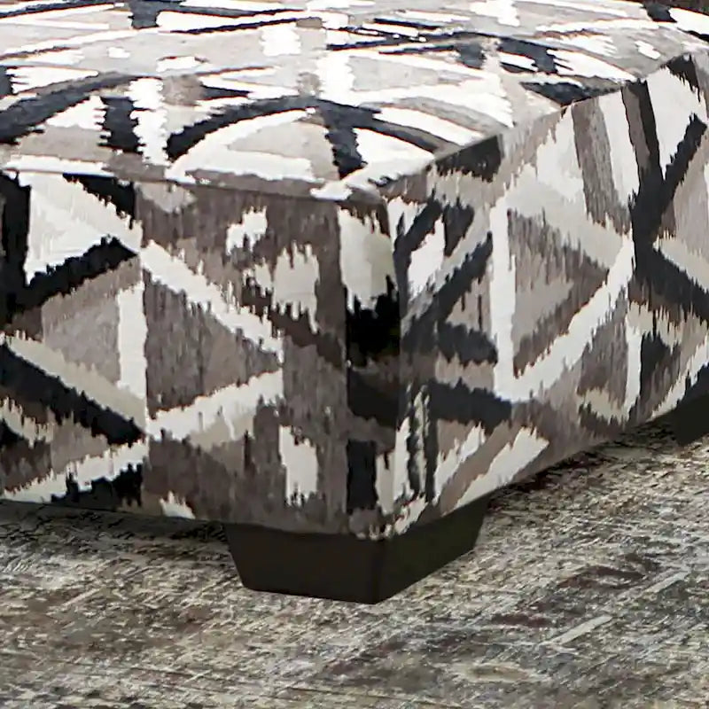 Pouf géométrique multicolore de transition