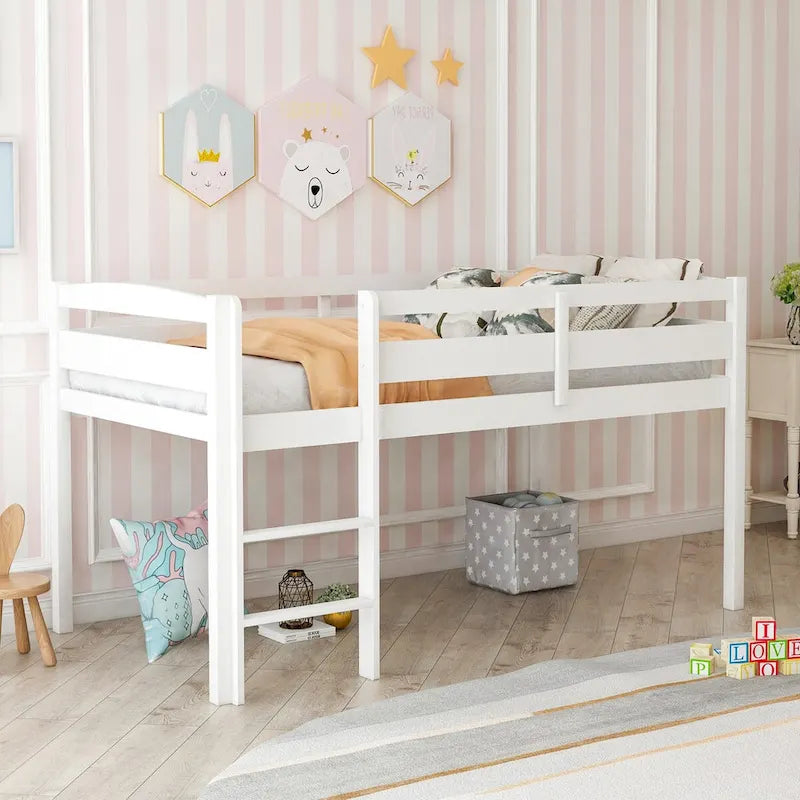 Lit bas mezzanine en bois simple avec échelle